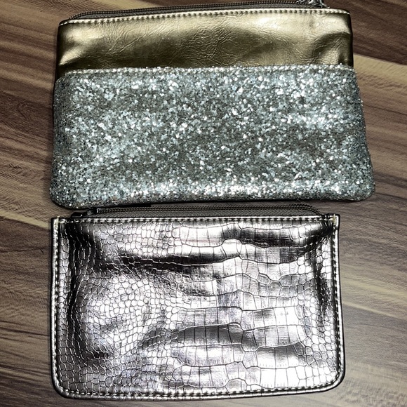 Ann Taylor Loft clutch bag is silver with glitter. - Picture 2 of 9